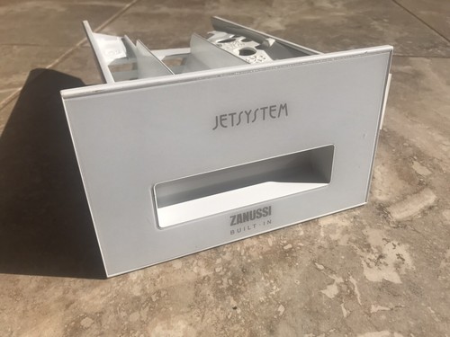 Zanussi built jetsystem - built-in,